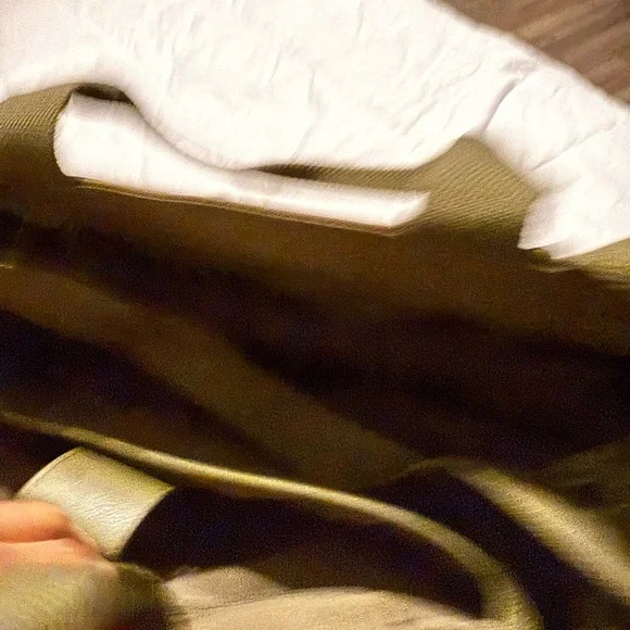 BEIS Green Tote Bag Structured Design - Picture 3 of 5